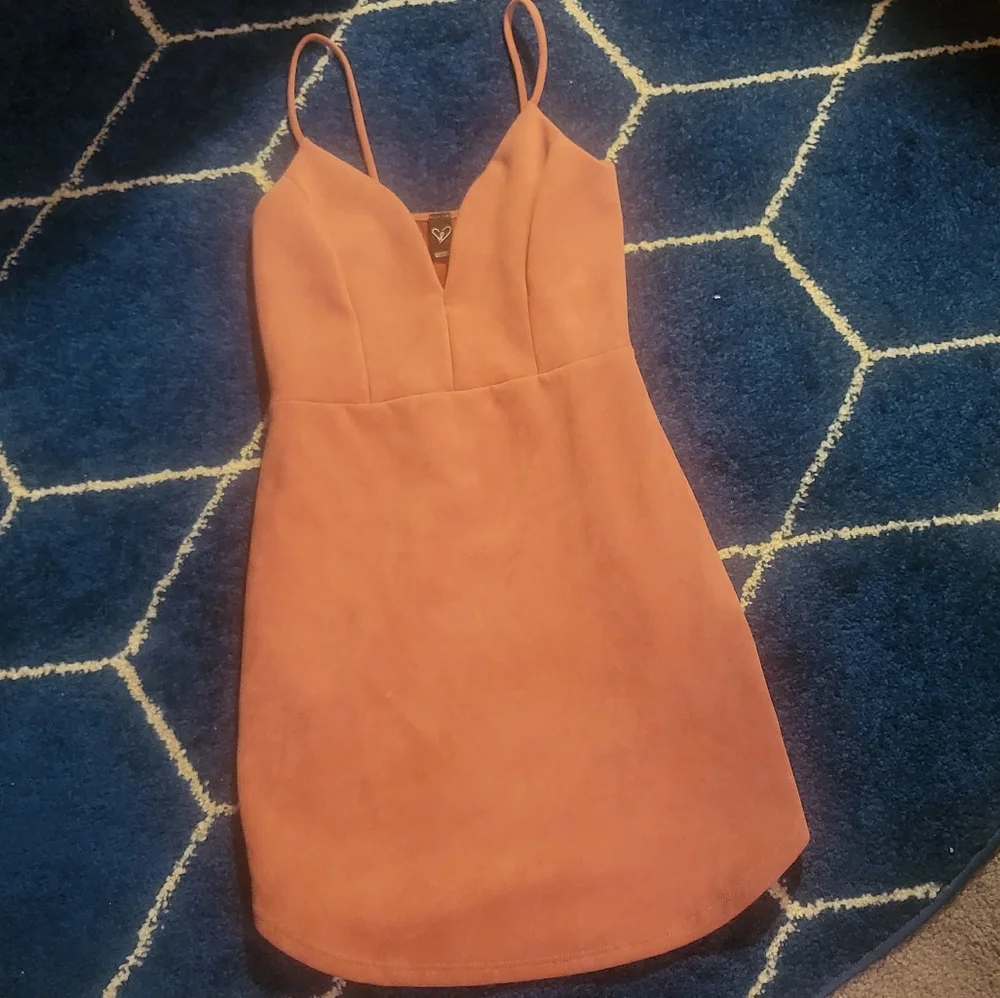 💕Vintage Windsor Suede Bodycon Dress! - Picture 2 of 2